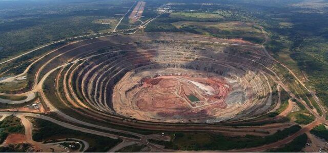 Alrosa Omani Sovereign Wealth Fund Assumes Role in Angola’s Diamond Mining, Replacing Russian Alrosa